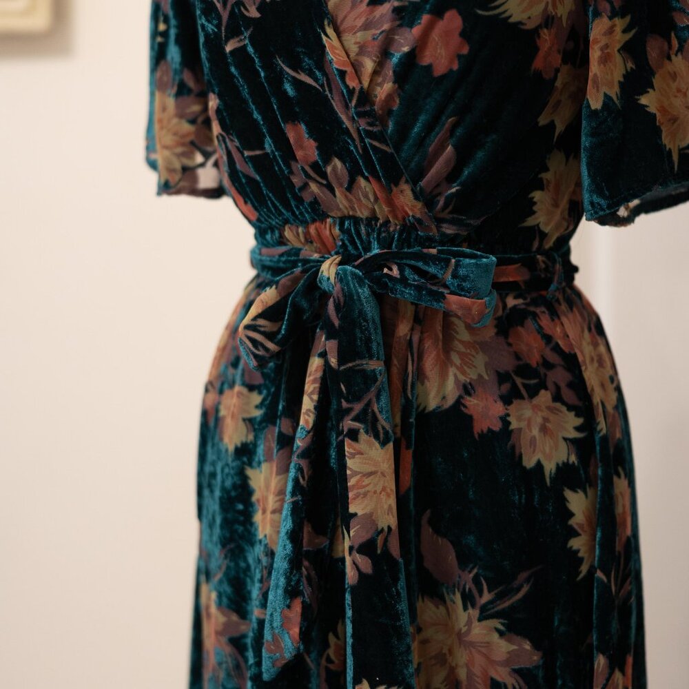 EUC Baltic Born Jade Floral "Uma" Velvet Maxi Dress - Picture 7 of 13
